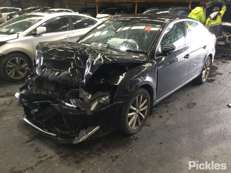 2013 VOLKSWAGEN PASSAT 3C, 04/11-07/15 3AA919204A CLOCK