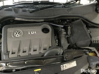 2013 VOLKSWAGEN PASSAT 3C, 04/11-07/15 3AA919204A CLOCK