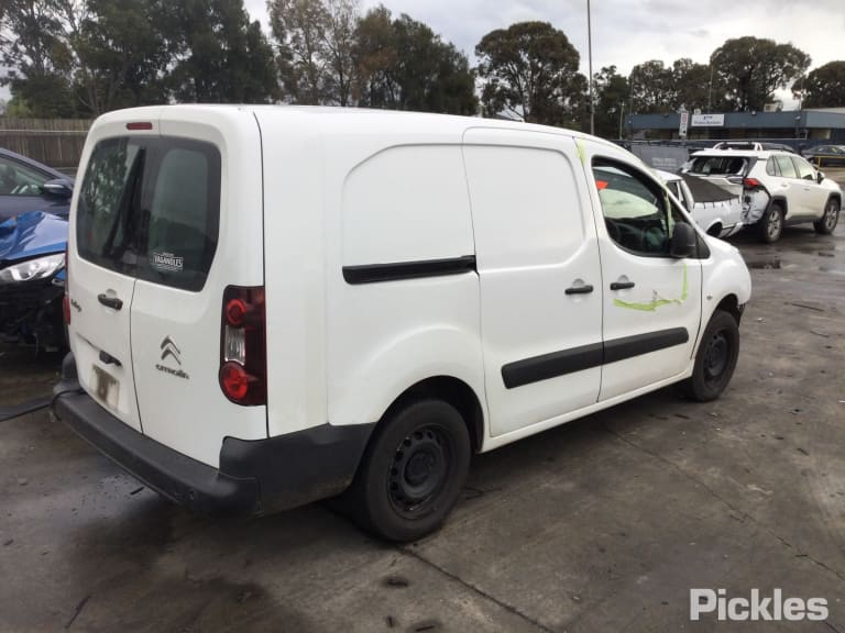 2017 CITROEN BERLINGO B9C, 03/09-12/18 6362Q2 COURTESY LIGHT