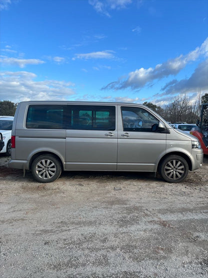 2010 VOLKSWAGEN TRANSPORTER T5, CARAVELLE/MULTIVAN, 10/10-06/15 7E2941016B RIGHT HEADLAMP