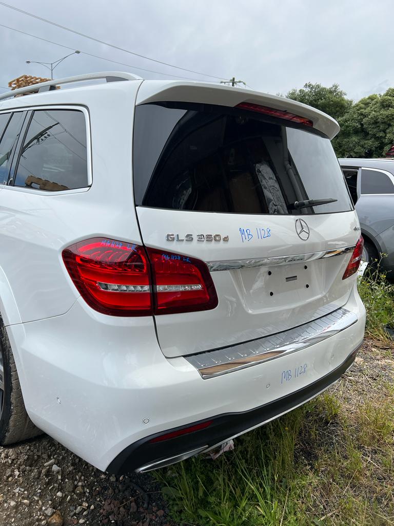 2018 MERCEDES GLS CLASS X166, LH FRONT, BLACK, NON AMG, 01/16-07/19 A1667207901 DOOR TRIM