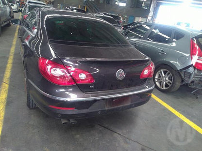 2008 VOLKSWAGEN PASSAT 3C/MK6 B6, SEDAN/WAGON, 03/06-09/10 3C8831055A  LEFT FRONT DOOR