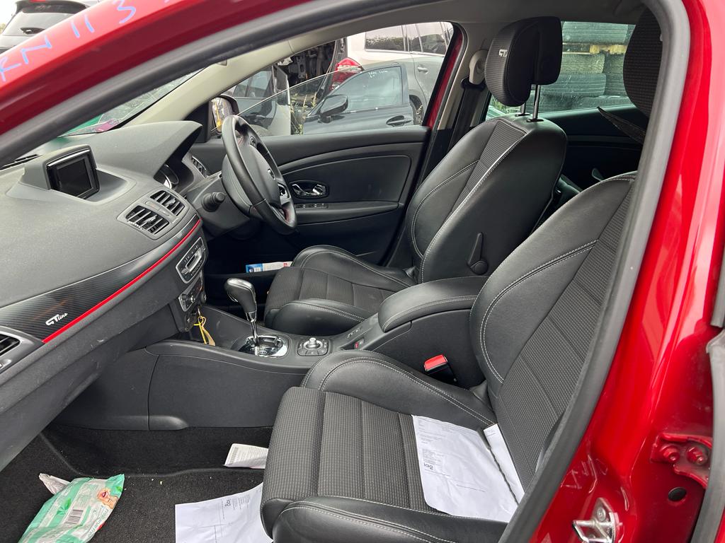 2014 RENAULT MEGANE X32//B95/K95, 5DR HATCH/WAGON, 09/10-05/16 801015772R LEFT FRONT DOOR