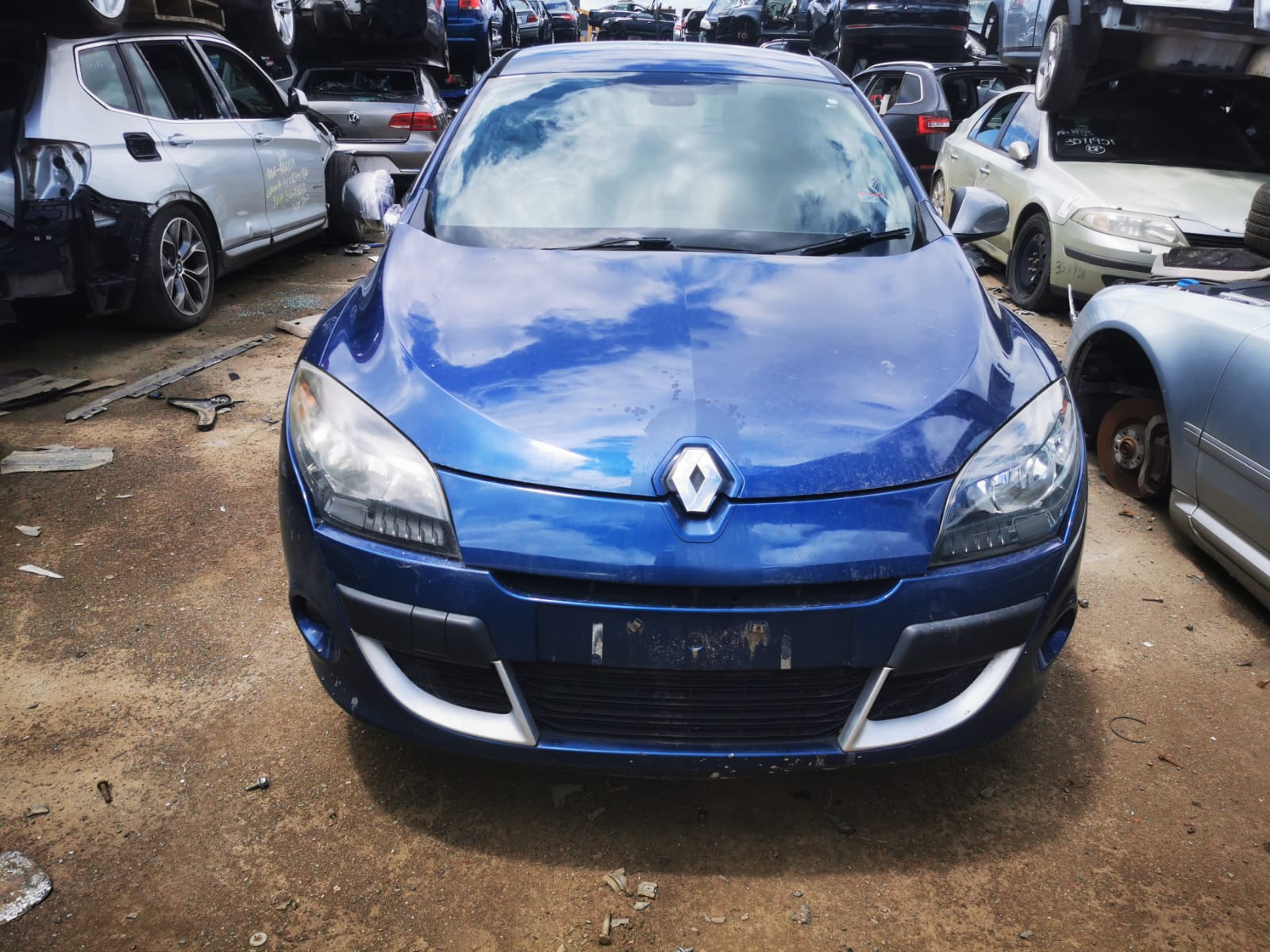 2012 RENAULT MEGANE X32//B95/K95, 5DR HATCH/WAGON, 09/10-05/16 801011761R LEFT FRONT DOOR