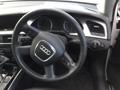 2009 AUDI A4 FRONT, W/ SUNROOF CONTROLS TYPE, BLACK, B8 8K, 04/08-06/12 8T0947140 COURTESY LIGHT