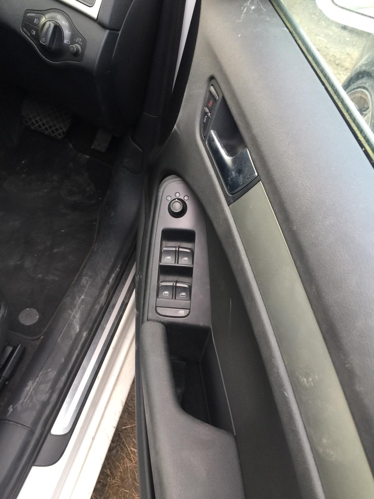 2009 AUDI A4 A4, PETROL, AUTO T/M, B8 8K, 02/08-06/12 8K0920900A INSTRUMENTCLUSTER