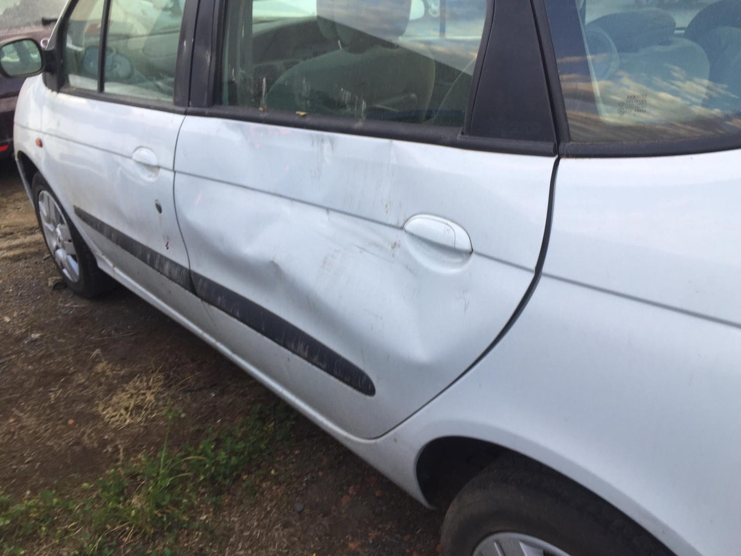 2003 RENAULT SCENIC J64, 05/01-12/04 7701473523 FRONT BUMPER