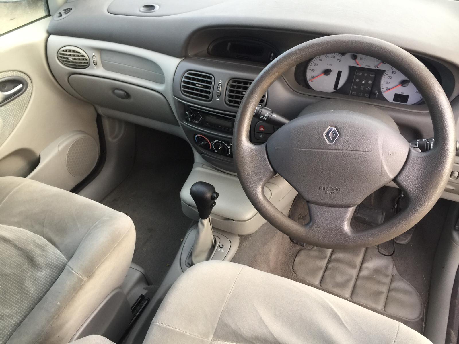 2003 RENAULT SCENIC J64, 05/01-12/04 8200071811 COMBINATION SWITCH