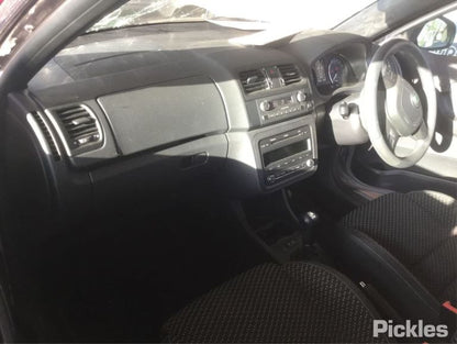 2014 SKODA FABIA 5JF, WAGON, 03/12-12/14 5J9833056 RIGHT REAR DOOR SLIDING