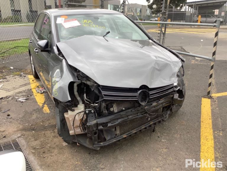 2009 VOLKSWAGEN GOLF GEN 6, HATCH, FRONT, NON SUNROOF TYPE, BEIGE, 10/08-03/13 1K0947105T COURTESY LIGHT
