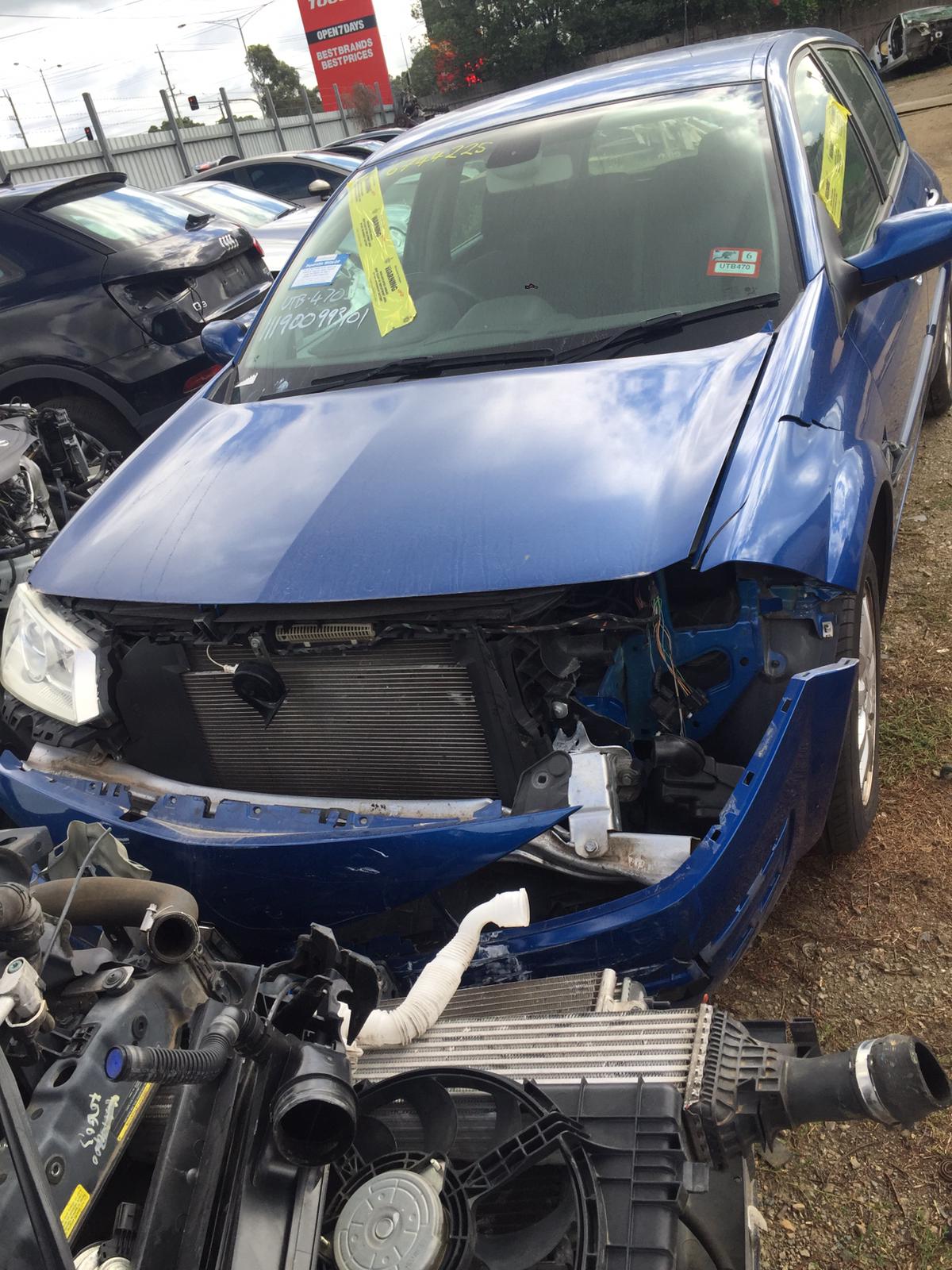 2007 RENAULT MEGANE B84, 5DR HATCH, NON PARK SENSOR TYPE, 12/03-08/10 7701474785 REAR BUMPER