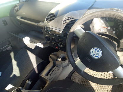2001 VOLKSWAGEN BEETLE LEFT FRONT DOOR LOCK, 01/00-09/05 6X2837013C DOOR BOOT GATE LOCK