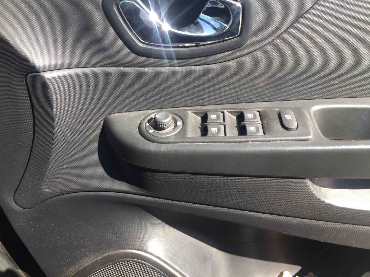 2016 RENAULT CAPTUR J87, 08/14-05/17 963016046R RIGHT DOOR MIRROR