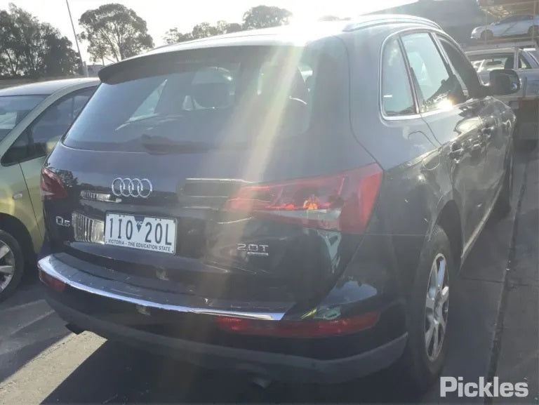 Wrecking 2011 AUDI Q5 for Used Parts AU0616