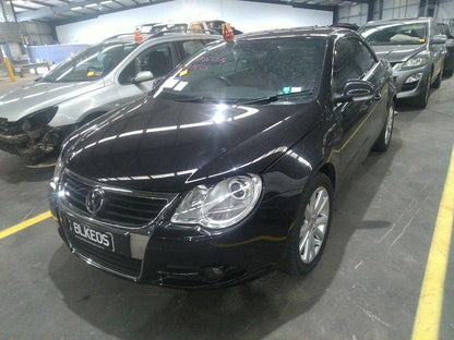 2007 VOLKSWAGEN EOS RH FRONT, ASSY (BELT AND STALK), 1F, 02/07-12/14 1Q2857706 SEAT BELT STALK