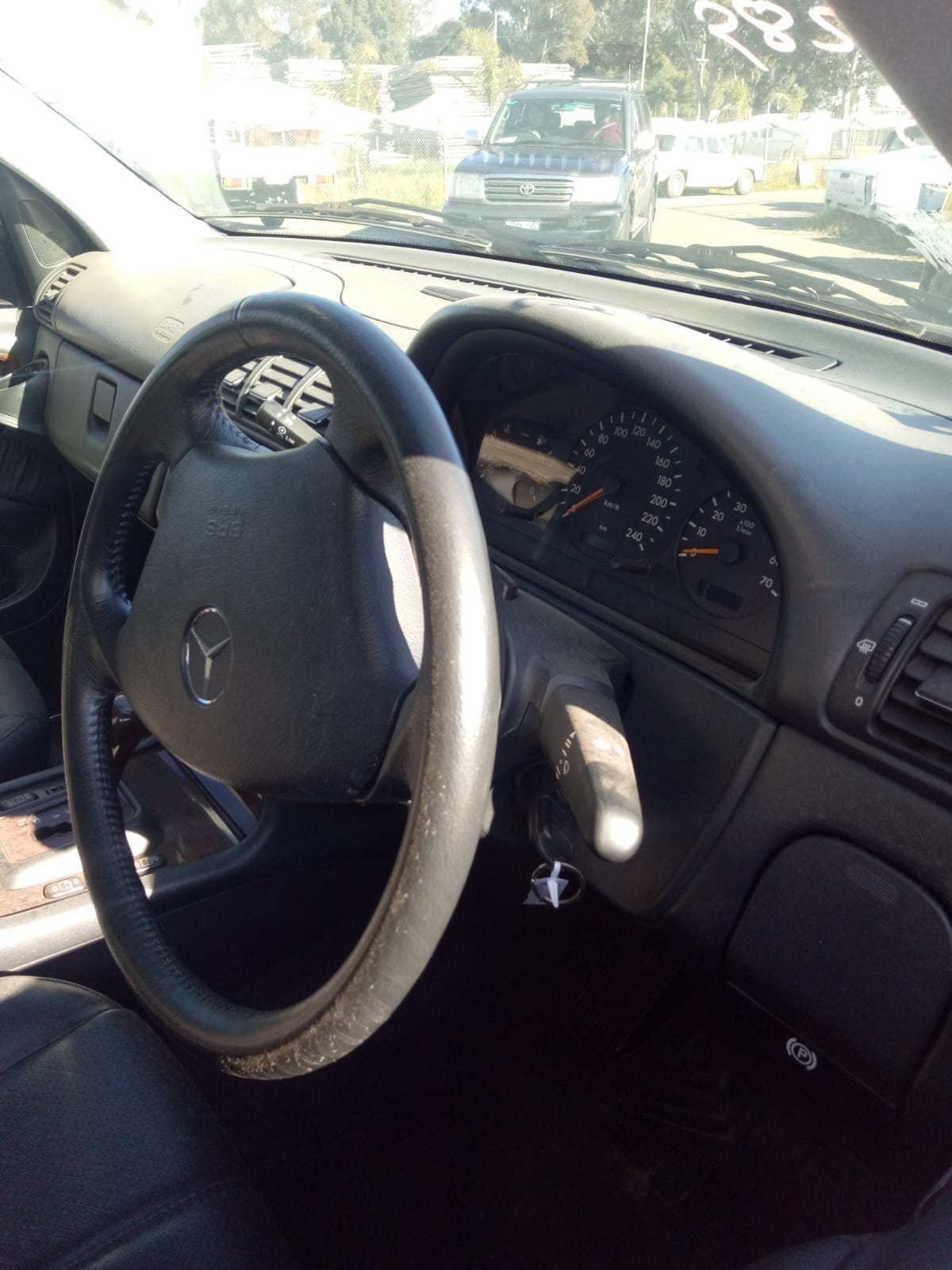 2002 MERCEDES M CLASS W163 WAGON (AIRBAG TYPE) 09/98-08/05 A1637301505 LEFT REAR DOOR SLIDING