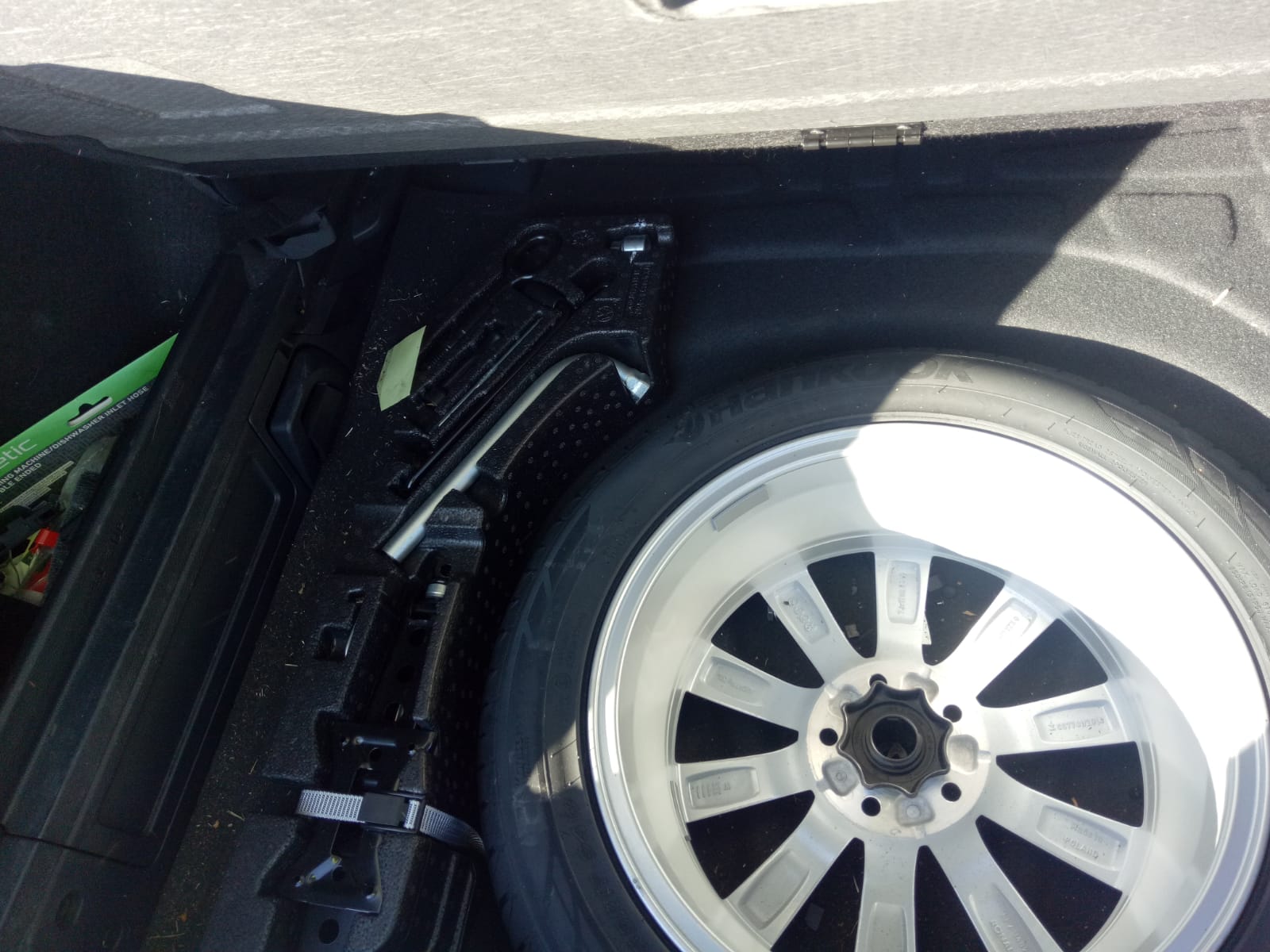 2017 VOLKSWAGEN PASSAT B8/MK7, FRONT (CENTRE), NON SUNROOF CONTROLS TYPE, GREY, 06/15-05/23 5TA947105B COURTESY LIGHT