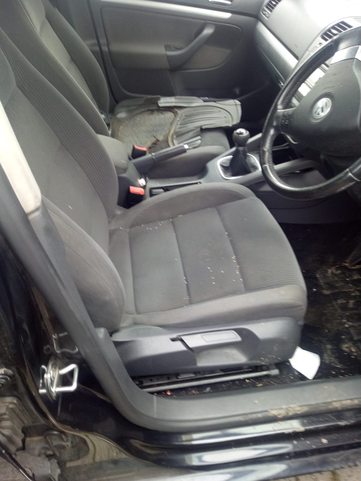 2008 VOLKSWAGEN JETTA 1KM, STD TYPE, CHROME REFLECTOR, 02/06-07/11 1K6941006Q RIGHT HEADLAMP
