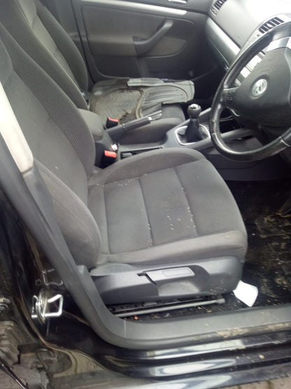 2008 VOLKSWAGEN JETTA 1KM, STD TYPE, CHROME REFLECTOR, 02/06-07/11 1K6941006Q RIGHT HEADLAMP