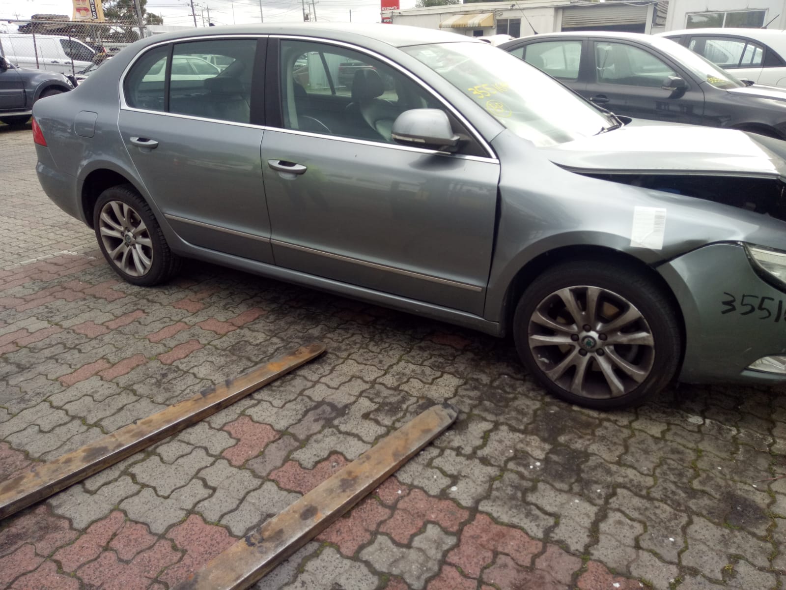 2012 SKODA SUPERB BOOTLID LAMP (RH SIDE), 3T, 03/09-06/14 3T5945108   REAR GARNISH