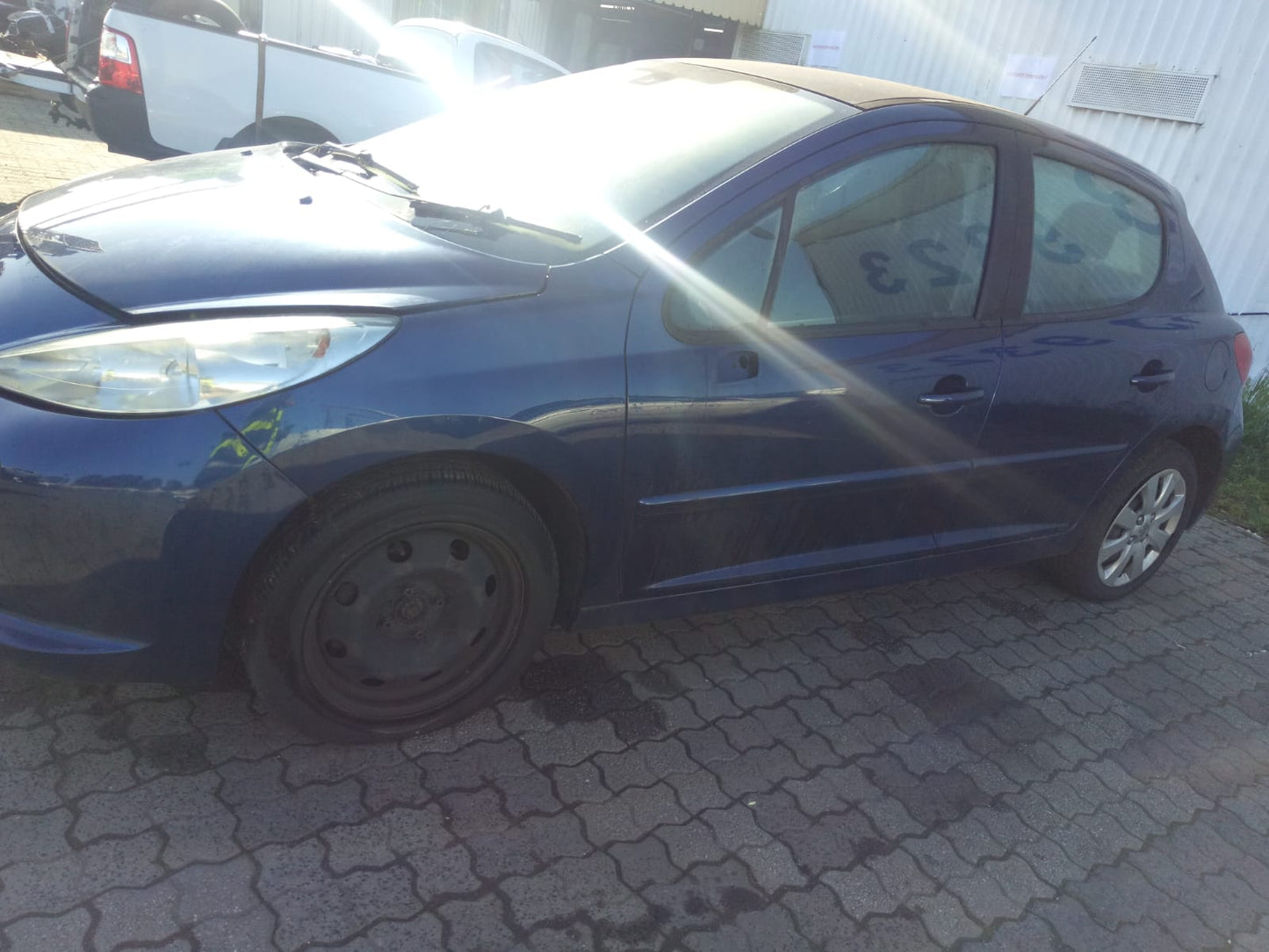 2007 PEUGEOT 207 A7, 5DR HATCH/WAGON, 04/06-12/12 9004X8 RIGHT FRONT DOOR