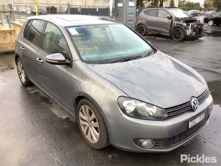 2012 VOLKSWAGEN GOLF STEERING WHEEL, HATCH, GEN 6, 12/08-03/13 5N0880201F RIGHT AIRBAG