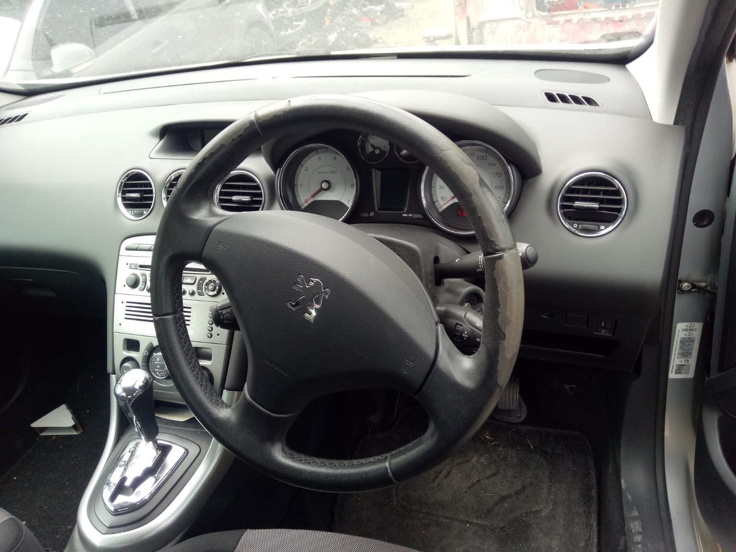 2008 PEUGEOT 308 T7, HATCH/WAGON, MANUAL FOLDING, 1 PLUG TYPE, 09/07-12/13 8153NE LEFT DOOR MIRROR