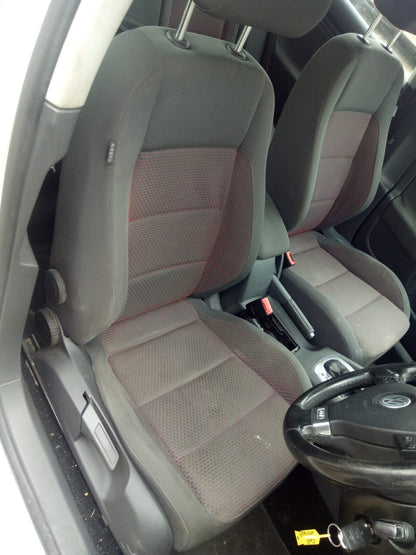 2007 VOLKSWAGEN GOLF GEN 5, HATCH, NON TINTED TYPE, 07/04-02/09 1K6945095AA LEFT TAILLIGHT