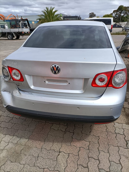 2008 VOLKSWAGEN JETTA LEFT FRONT DOOR LOCK, 1KM, 02/06-07/11  DOOR BOOT GATE LOCK