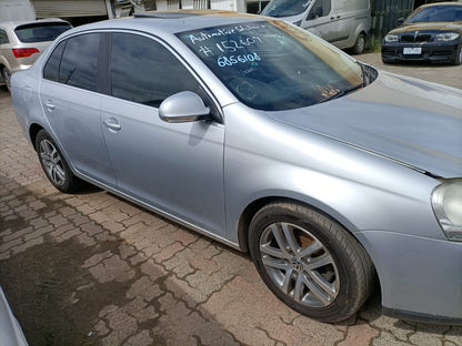 2008 VOLKSWAGEN JETTA RH SIDE, 1KM, 02/06-07/11 1K5945096M REAR GARNISH