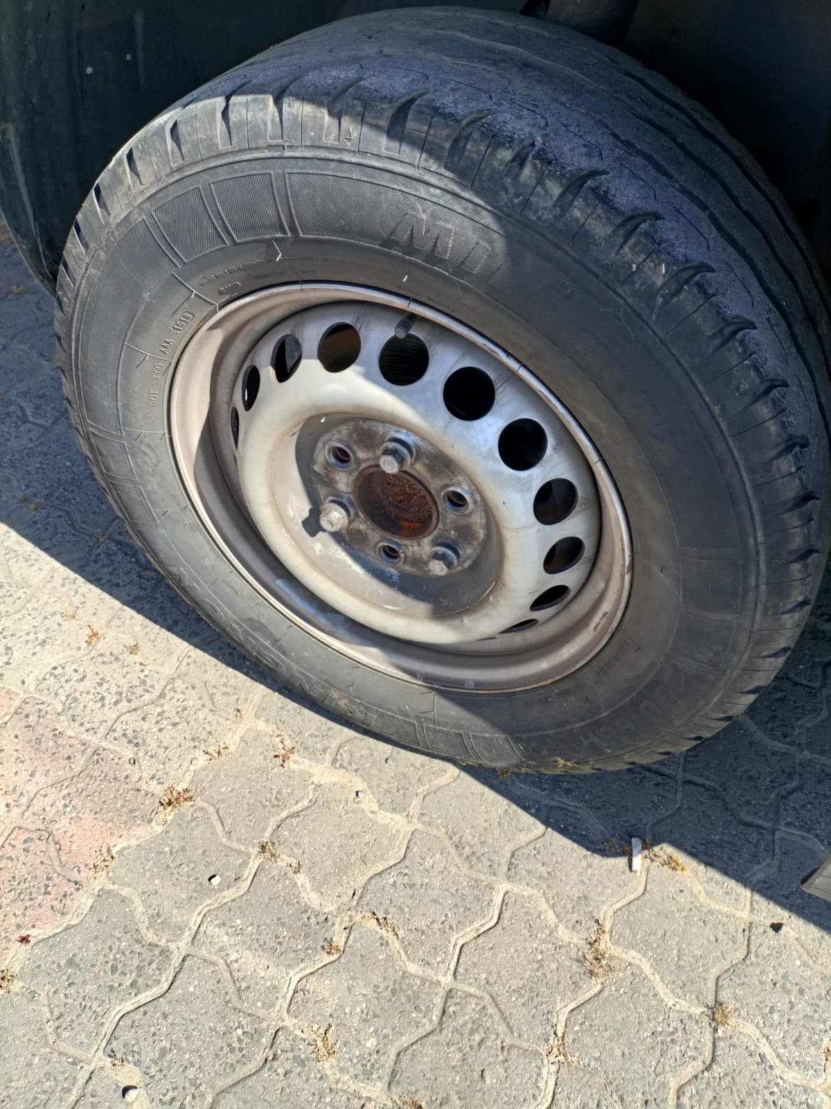 2012 VOLKSWAGEN CRAFTER DIESEL, 2.5, TURBO, BOSCH BRAND, 02/07-07/17 2E0612107B BRAKE BOOSTER