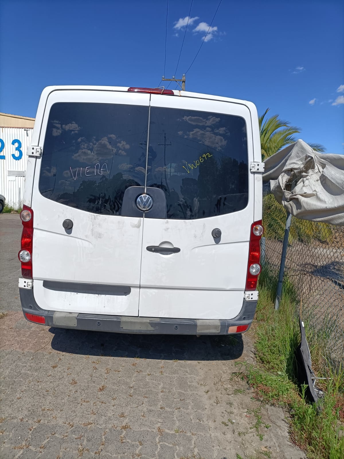 2012 VOLKSWAGEN CRAFTER RIGHT FRONT DOOR LOCK, 02/07-07/17 2E2837016B DOOR BOOT GATE LOCK