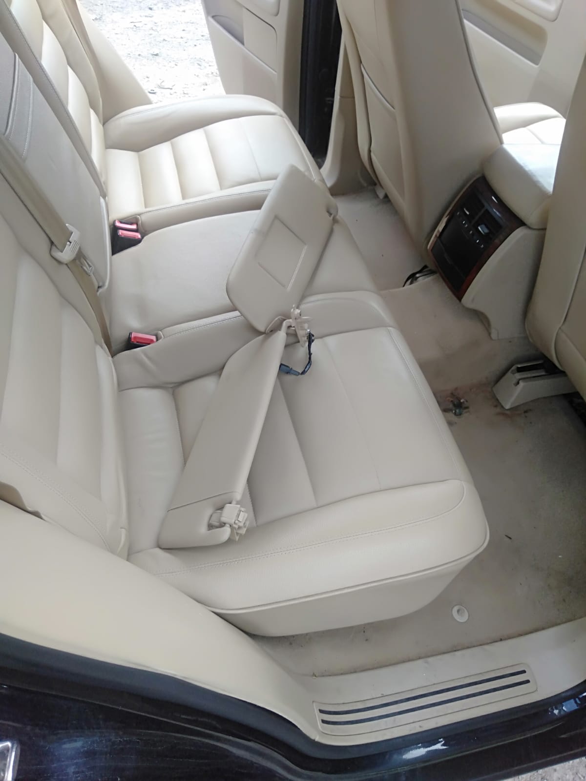 2007 VOLKSWAGEN TOUAREG 7L, W/ MOULD TYPE, 09/03-12/10 7L0833056M RIGHT REAR DOOR