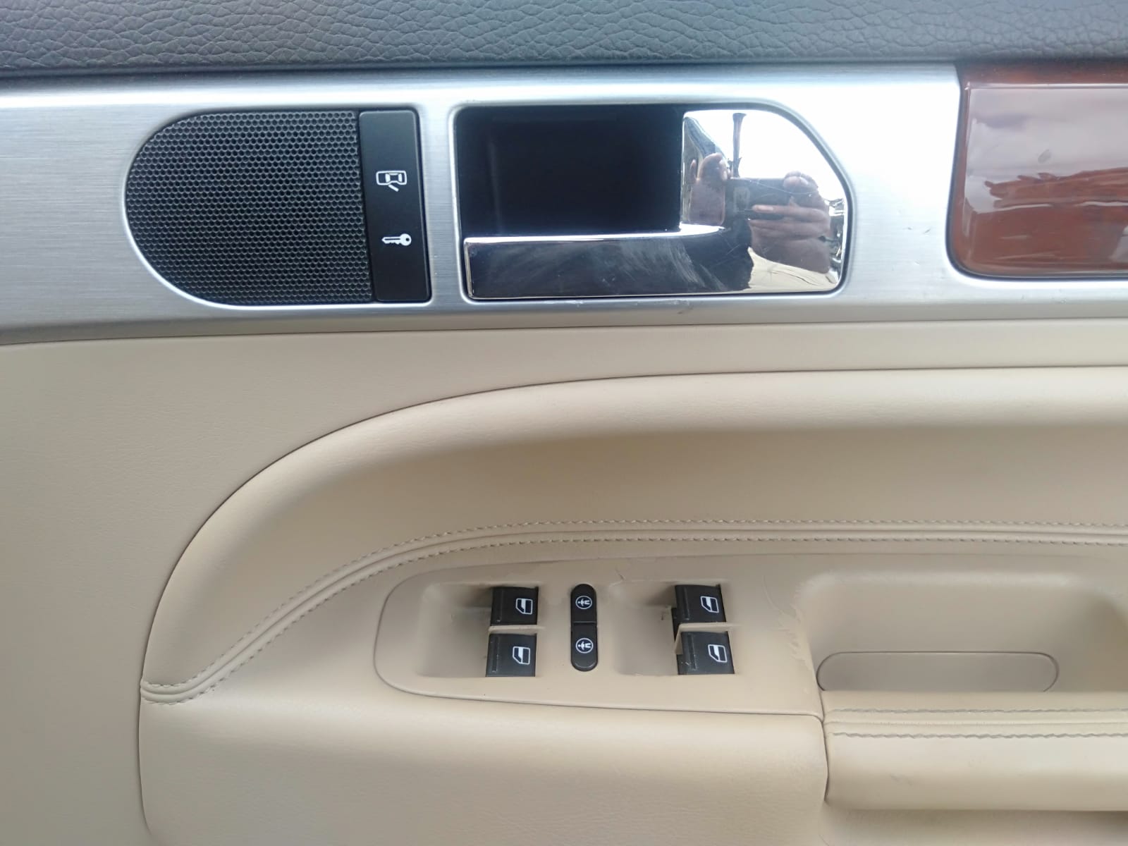 2007 VOLKSWAGEN TOUAREG 7L, W/ MOULD TYPE, 09/03-12/10 7L0833055M LEFT REAR DOOR SLIDING