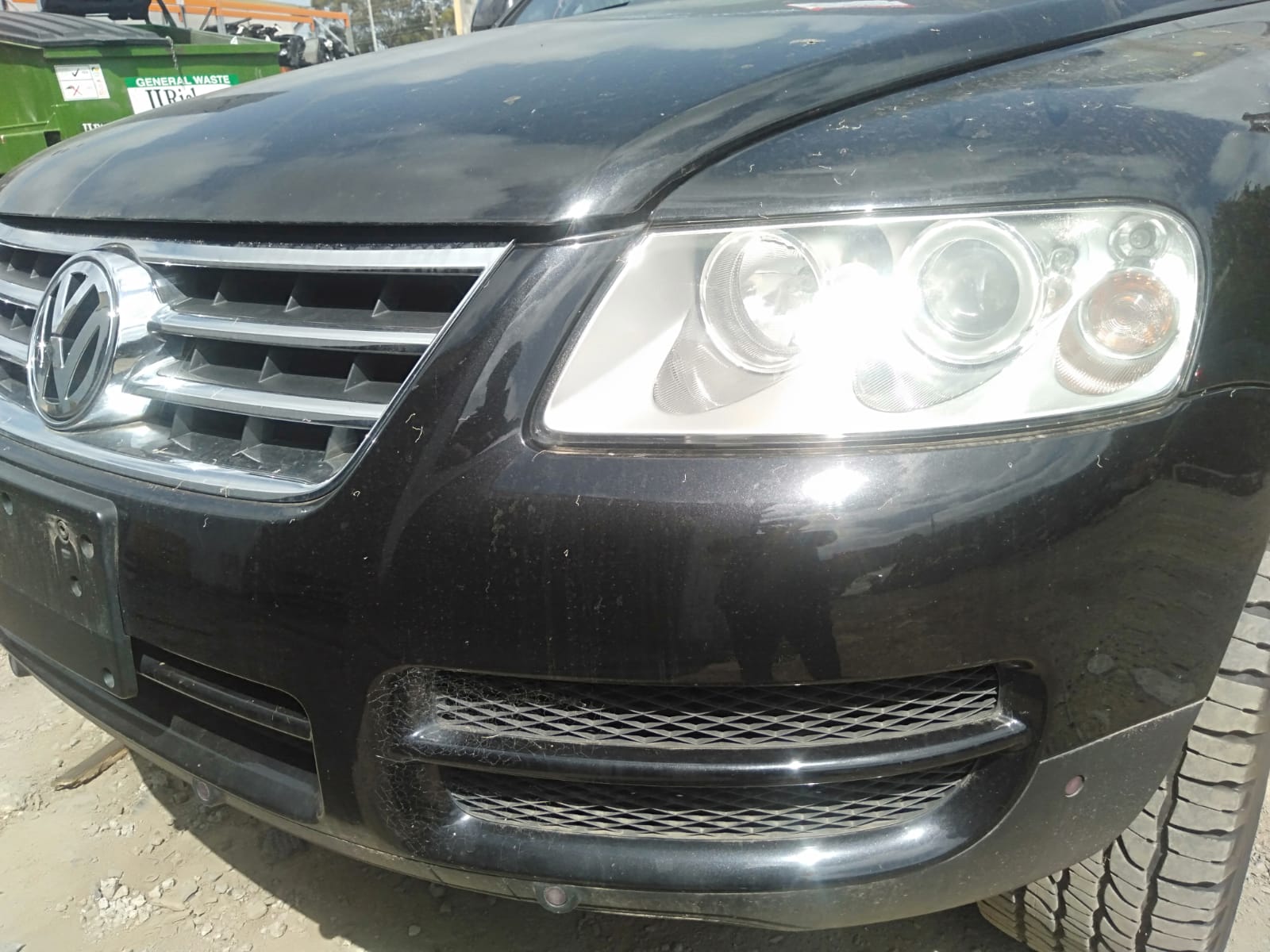 2007 VOLKSWAGEN TOUAREG 7L, W/ PARK SENSOR, NON H/LAMP WASHER TYPE, 12/06-12/10 7L6807217AF FRONT BUMPER
