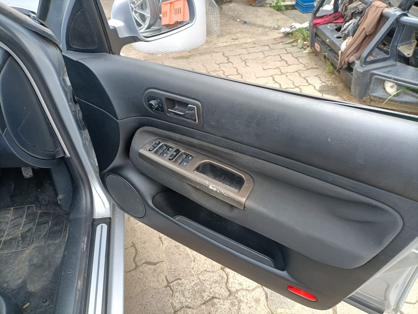 2001 VOLKSWAGEN BORA 1J, 12/99-12/05 1J5807217K FRONT BUMPER