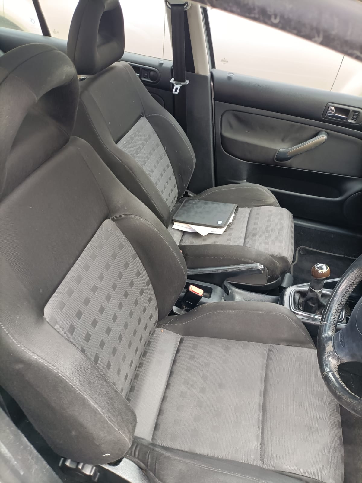 2001 VOLKSWAGEN BORA 1J, 12/99-12/05 1J4831055H LEFT FRONT DOOR