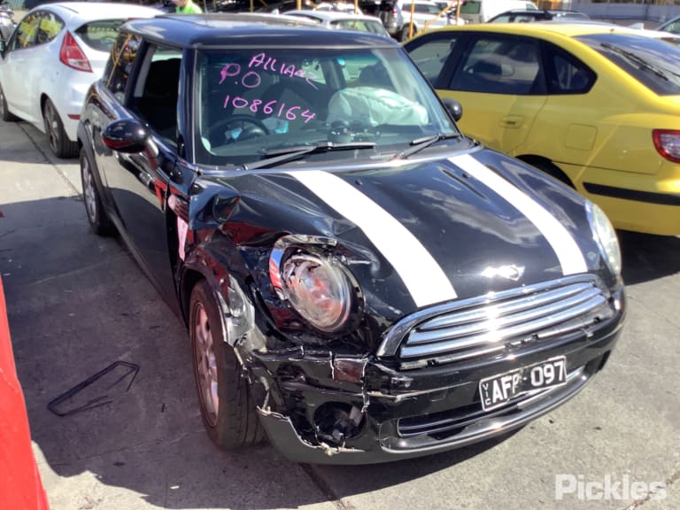 2010 MINI COOPER INSTRUMENT CLUSTER-SPEEDOMETER, SILVER BUTTONS, R55/R56/R57, 03/07-07/10 62109325821 INSTRUMENTCLUSTER