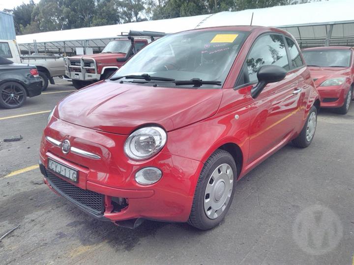2015 FIAT 500 IN BODY, HATCH, LIGHT GREY LENS EDGING, 03/08-09/15 51885549 LEFT TAILLIGHT