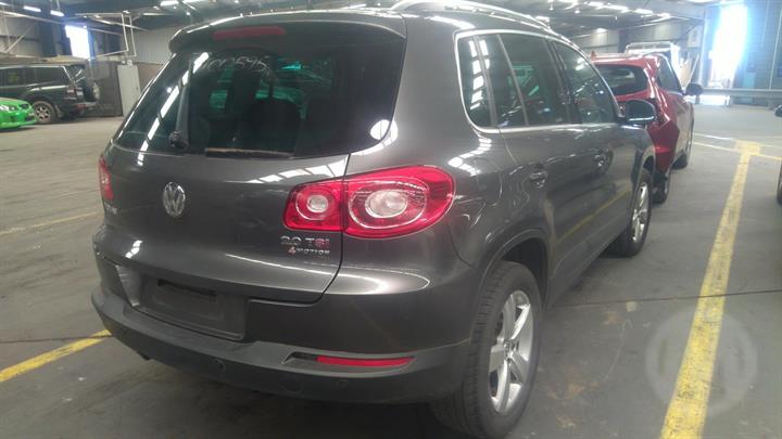 2010 VOLKSWAGEN TIGUAN 5N, 05/08-08/16 5N0833056A RIGHT REAR DOOR SLIDING