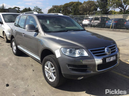 2010 VOLKSWAGEN TOUAREG FRONT, 3 BUTTONS BETWEEN DISPLAY, 7L, 09/03-12/10 7L6907040AL HEATER AC CONTROLS