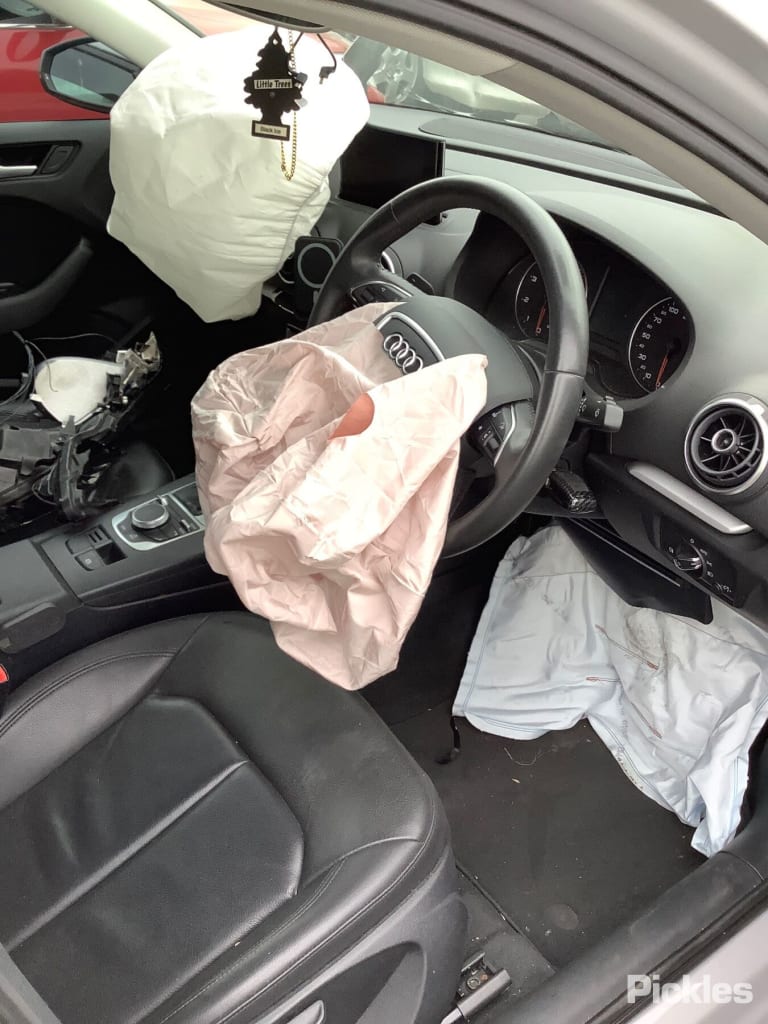 2014 AUDI A3 8V, A3/S3/RS3, SEDAN, 11/13-10/20 8V5831051A LEFT FRONT DOOR