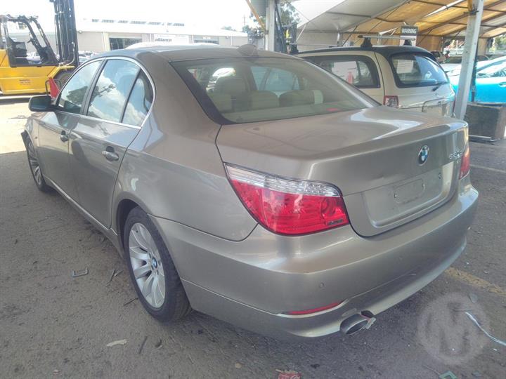 2009 BMW 5 SERIES E60/E61, SEDAN/WAGON, 10/03-04/10 41517202340 RIGHT FRONT DOOR