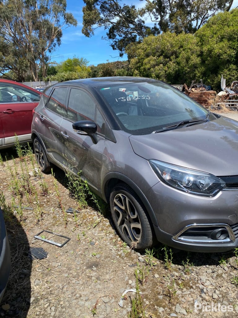2016 RENAULT CAPTUR TAILGATE LAMP (RH SIDE), J87, NON DARK TINT TYPE, 08/14-05/17 265501712R REAR GARNISH