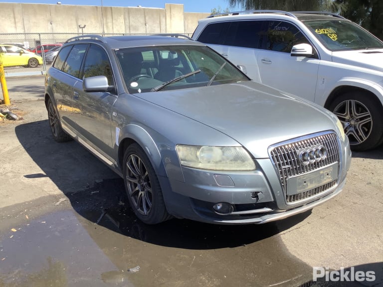 2008 AUDI A6 4F/C6 11/04-07/11 4L0947140 COURTESY LIGHT