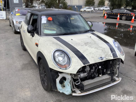 2018 MINI COOPER F55/F56, HALOGEN TYPE, 04/14-02/21 63117401597 LEFT HEADLAMP