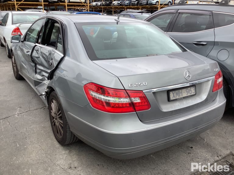 2010 MERCEDES E CLASS RH FRONT, W212, SEDAN, 07/09-05/16  DOOR TRIM