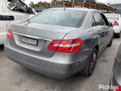 2010 MERCEDES E CLASS RH FRONT, W212, SEDAN, 07/09-05/16  DOOR TRIM