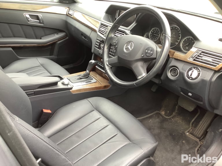 2010 MERCEDES E CLASS RH FRONT, W212, SEDAN, 07/09-05/16  DOOR TRIM