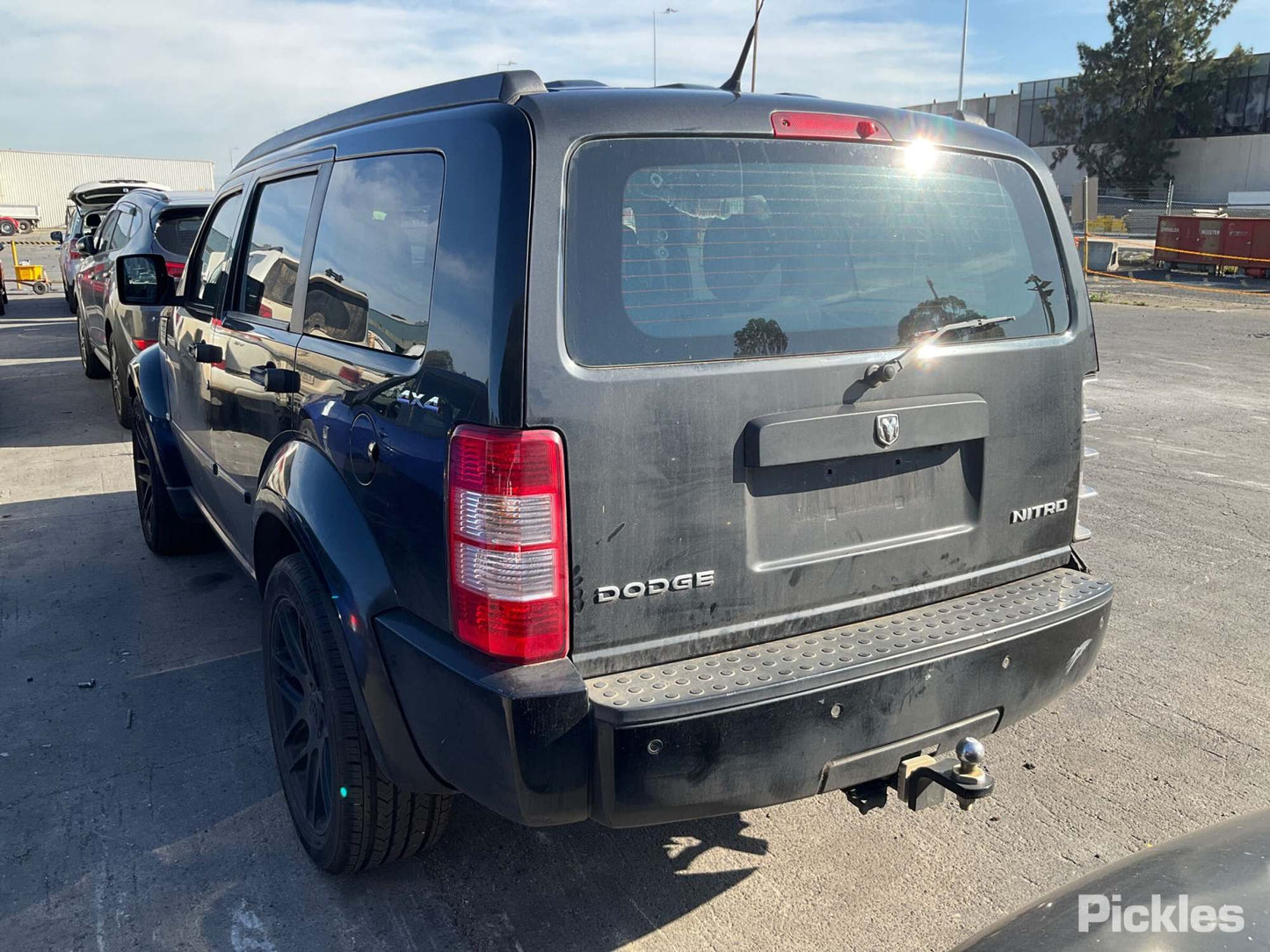 2011 DODGE NITRO KA, 06/07-12/11  LEFT REAR DOOR